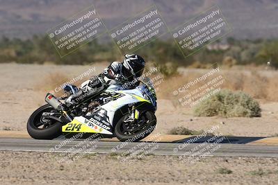 media/Oct-04-2025-CVMA (Sat) [[408bcdd6e4]]/Race 13-Amateur Supersport Open/